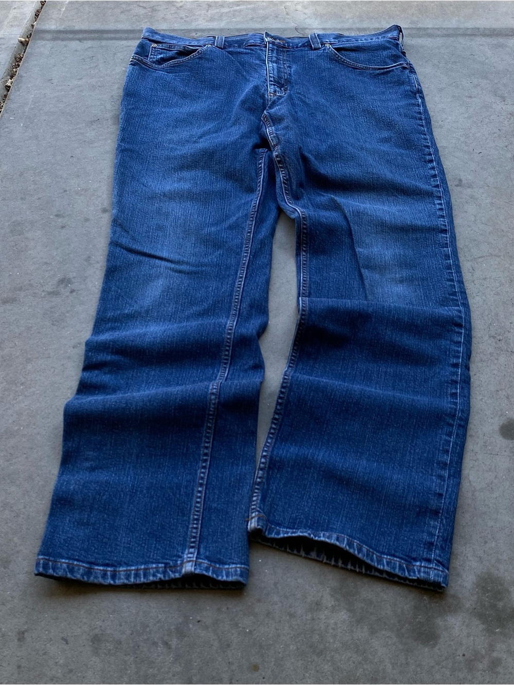 Baggy Duluth Trading Flex Weekender Relaxed medium wash Denim Jeans